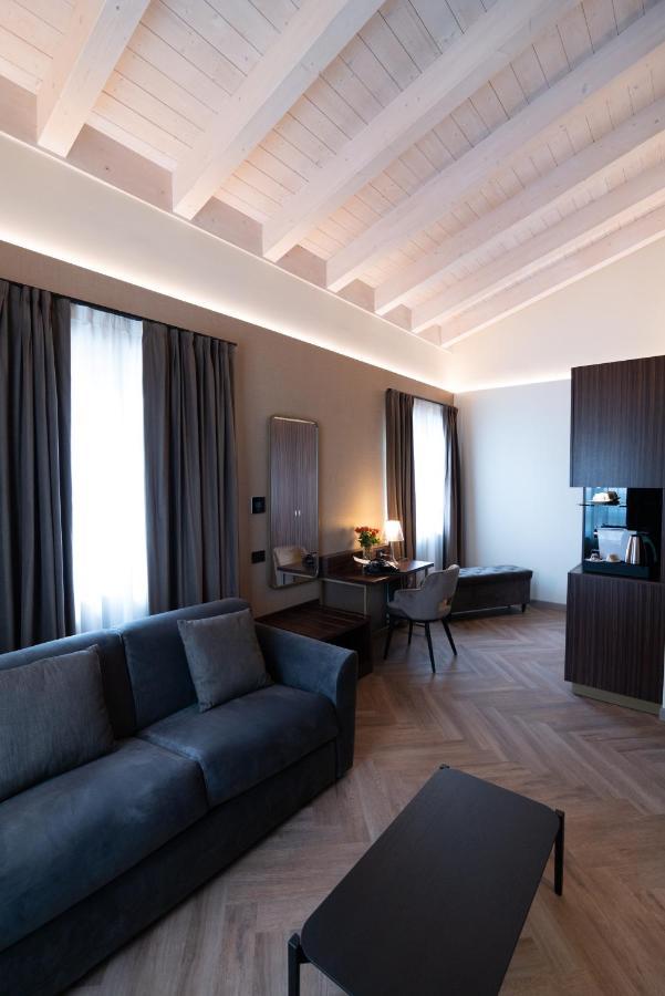 3T Boutique Hotel Ivrea Esterno foto